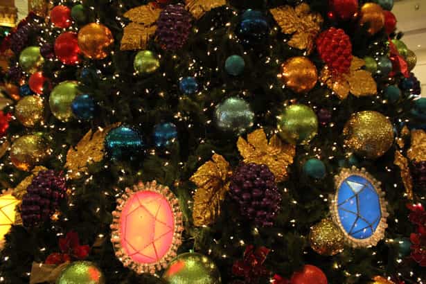 Ideas y tendencias a la hora de decorar el árbol de Navidad 8