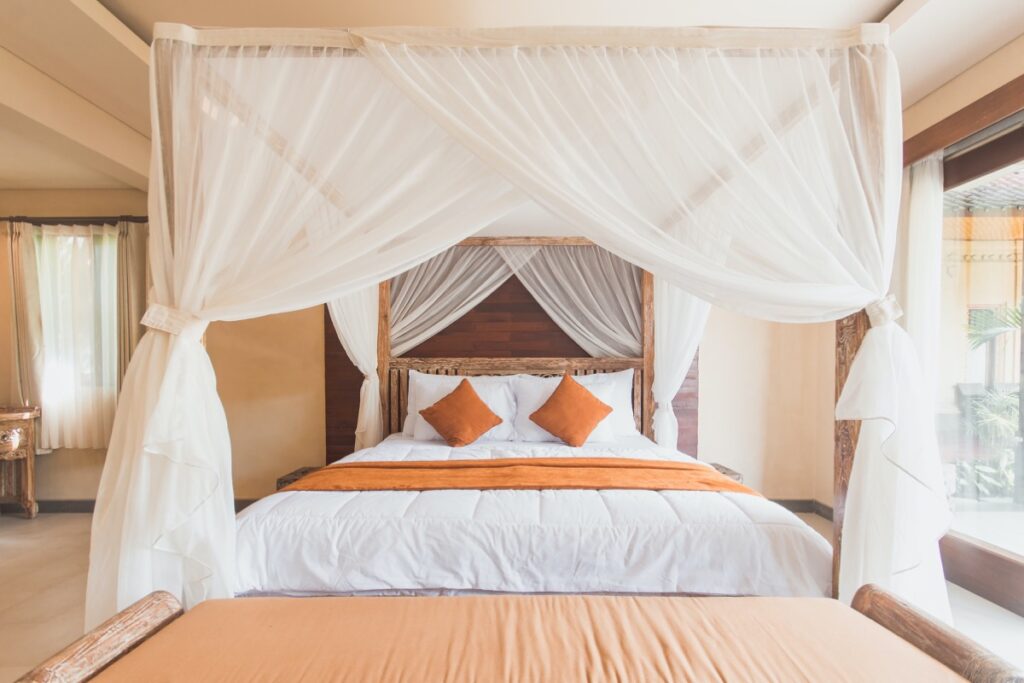 dormitorio cálido y acogedor